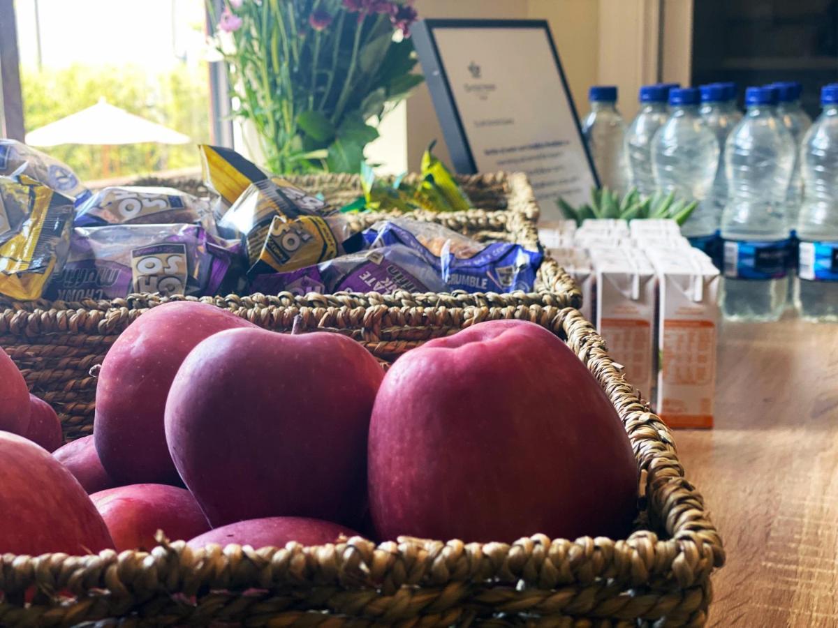 Orchid Epsom; Sure Hotel Collection By Best Western Zewnętrze zdjęcie